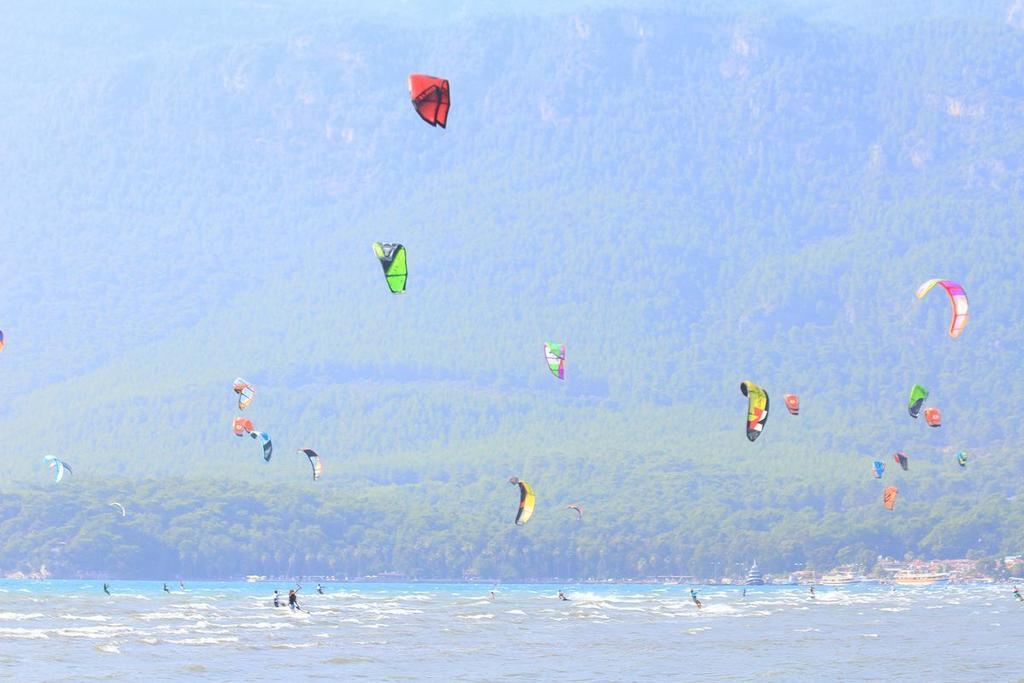 Отель Akyaka Yali Capkini Экстерьер фото